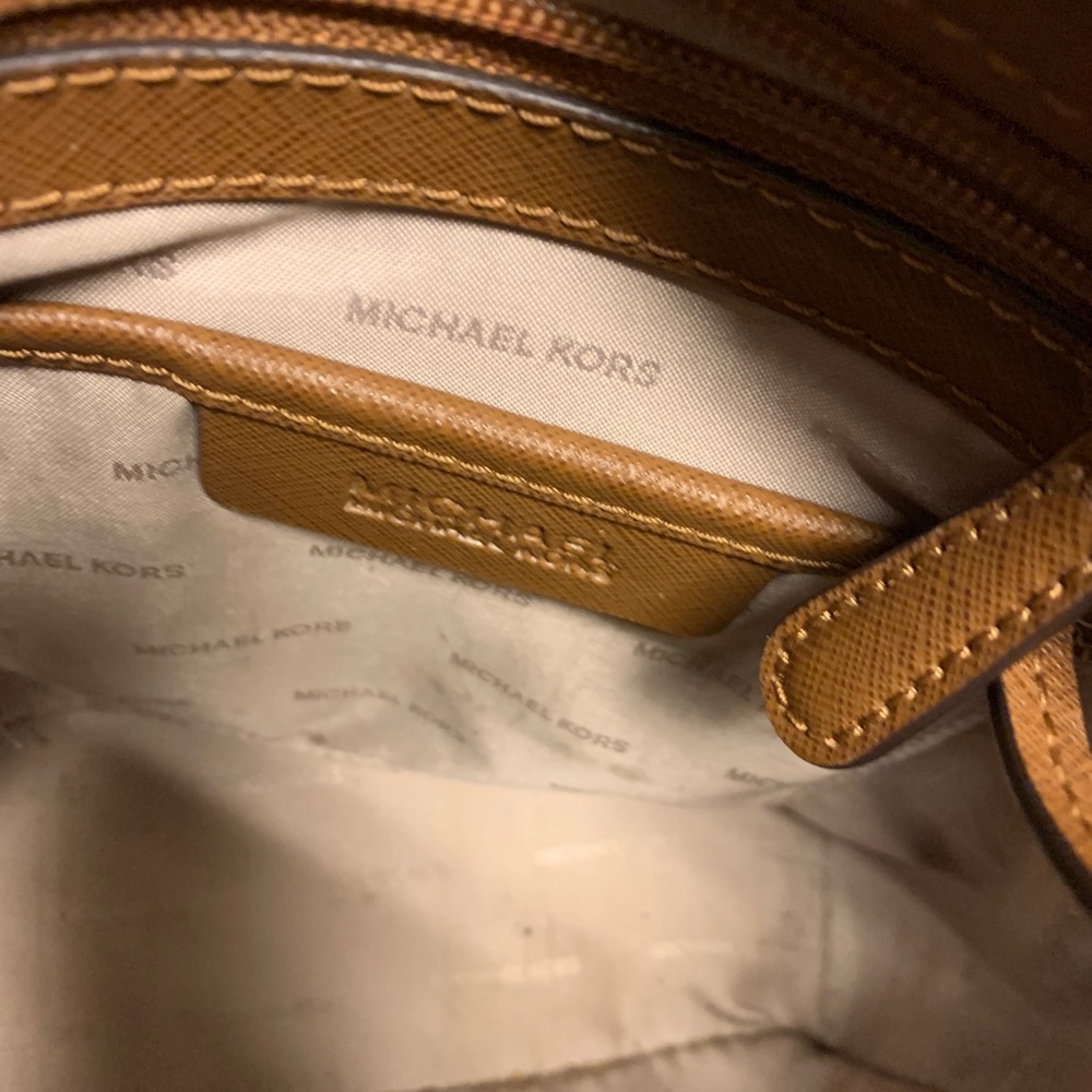 Michael Kors purse good condition